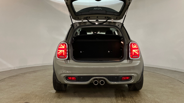 MINI Hatchback 2.0 Cooper S Exclusive II 3dr Auto Petrol Hatchback